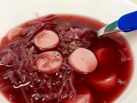 紫キャベツのザワークラウトと魚肉ソーセージスープ♪